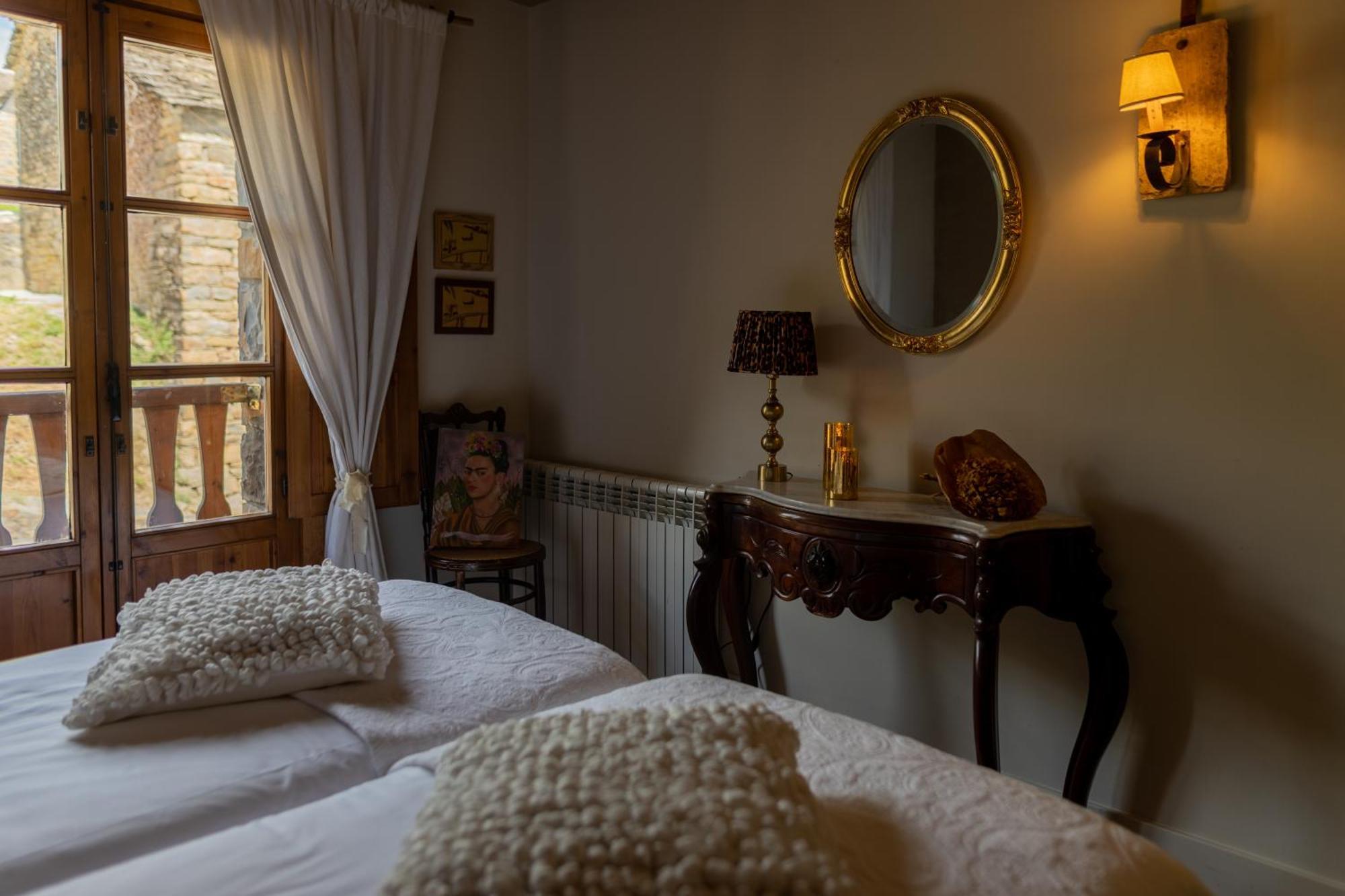 Apartamentos El Rincon De Usana Zona Zero Aínsa Pokoj fotografie